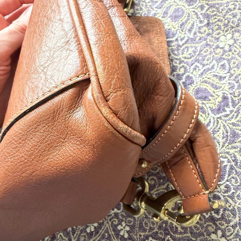 Mulberry Alexa Tan Leather Crossbody Bag with Gold Hardware - Picture 11 of 15